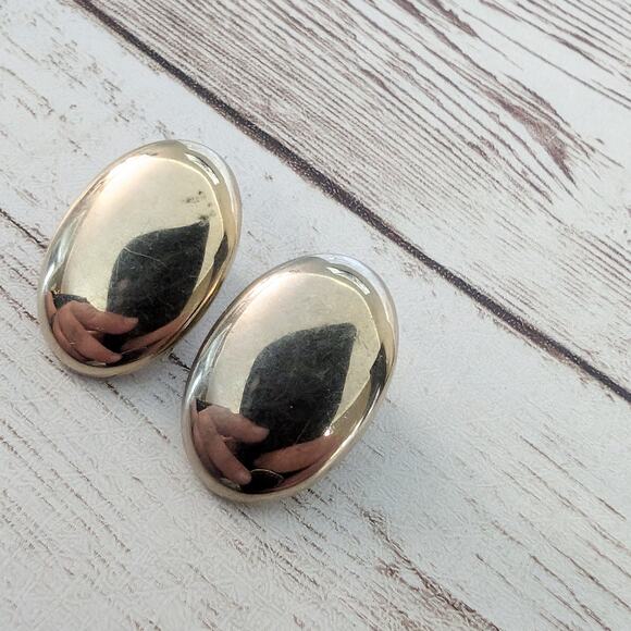 Vintage Clip On Earrings Gold Tone Oval - Surface Marks - Picture 4 of 7